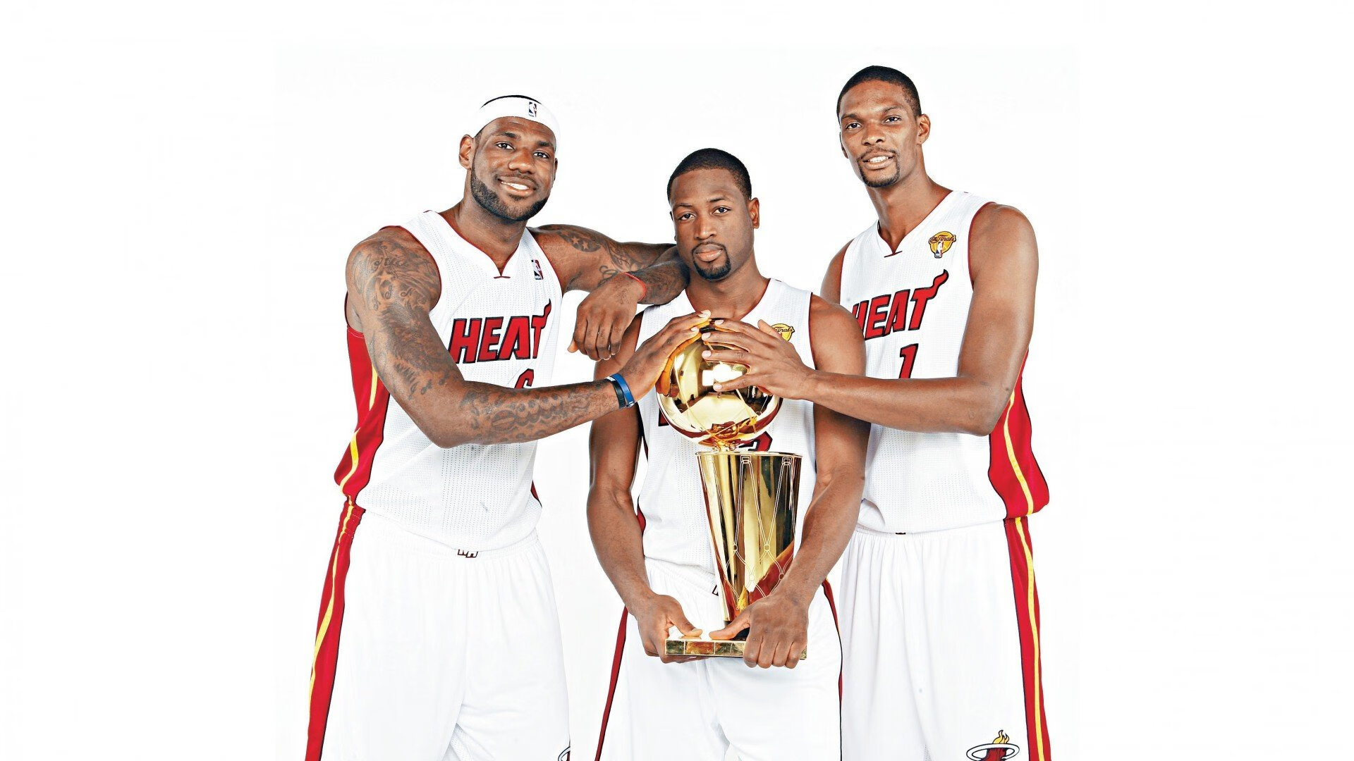 勇士反击成功,库里带队轻松战胜太阳,库里35分勇士惜败开拓